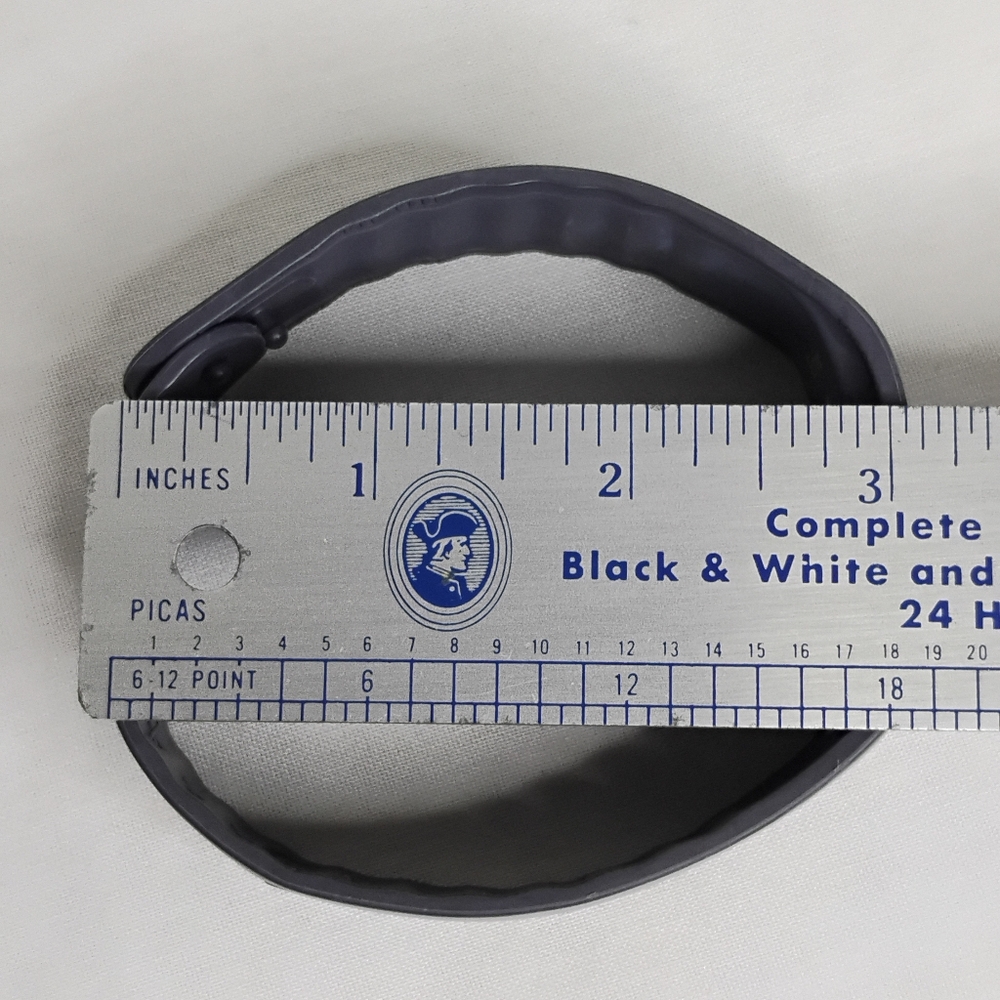 Disney Magic Bands Gray "Eric" Mickey Mouse Park Admission Band ID Bracelet - Picture 9 of 9